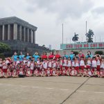 Cô và trò trường Mầm non B thăm Lăng Bác, dâng hương tại Văn Miếu – Quốc Tử Giám